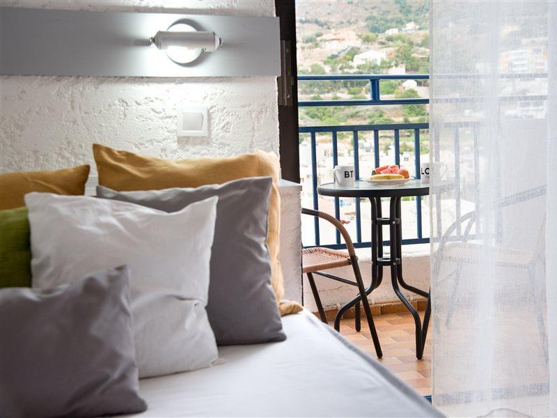 Amazona Aparthotel Agia Pelagia  Exterior photo
