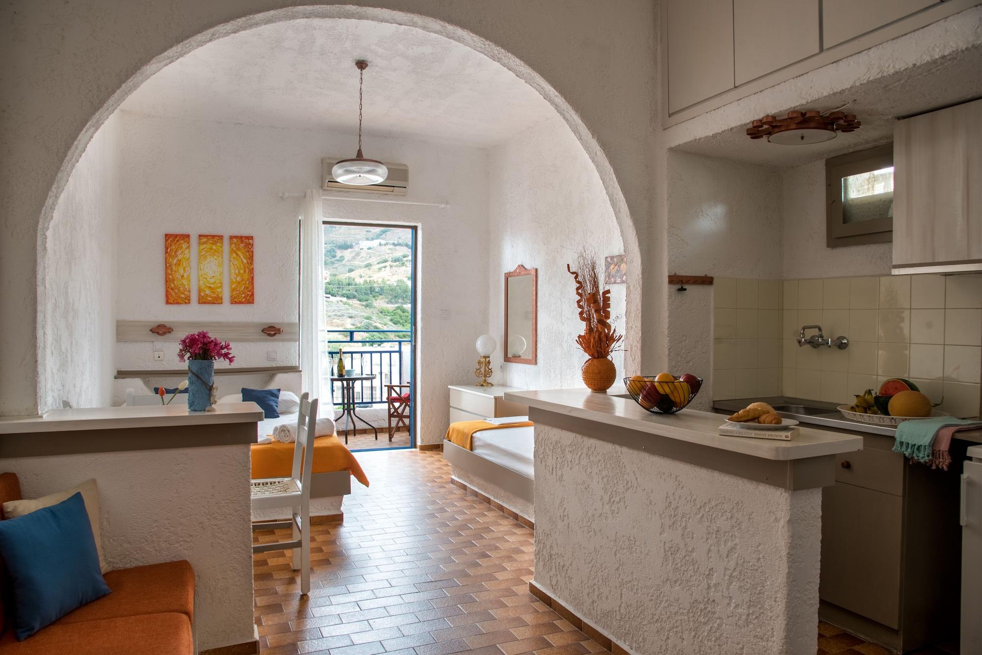 Amazona Aparthotel Agia Pelagia  Exterior photo